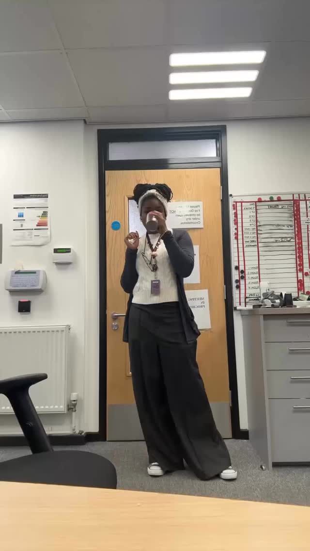 If you run a small business and still struggle with posting…
You don’t need motivation, you need better tools ✅
These are the five tools I recommend using to create and schedule content consistently without stress.
Because visibility = sales.
And consistency = trust.
💬 Comment “BIZ”, and I’ll share the full list.
#SmallBusinessOwner #EntrepreneurLife #BusinessContent #ContentForEntrepreneurs #MarketingForSmallBusiness #BrandBuilding #GrowYourBrand #marketingtips4you