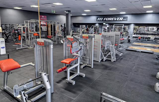 Happy new year to you all 🎆❤️⬇️,,
New Year.New Goals. New You.
There’s no better time to start than now. This New Year, take the first step towards becoming stronger, fitter, and more confident at Fit Forever Gym and Fitness Center. #cavan
We will teach you the correct technique
of all exercises ☝️
We will teach you how to exercise on machines 🤌
You will get the basics of nutrition👉🥑
🔥LIMITED-TIME OFFER🔥
join now ➡️ www.fitforevercavan.ie