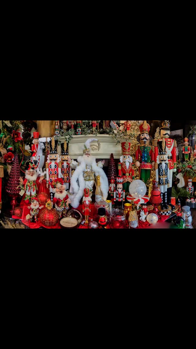 Happy December!
#livermoredowntown #livermorehomedecor #homedecor #homedecor #livermorehomedecorstore #theholidaylivermore #december #decembervibes #reddecor #redchristmas