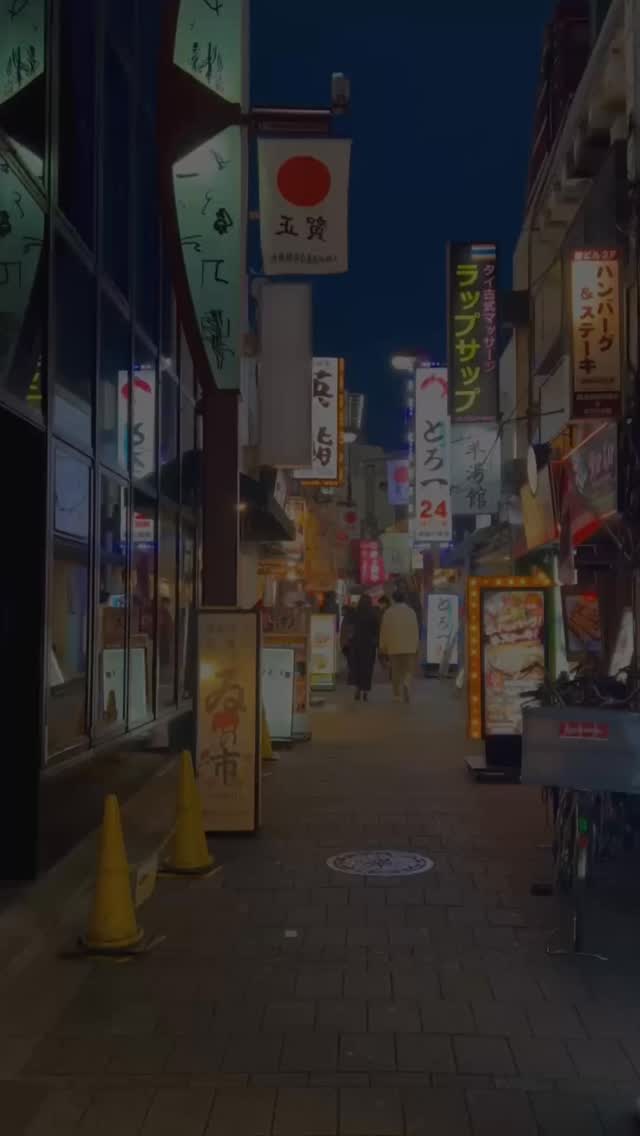 From fresh and classic to crispy, savoury, and veggie-friendly, we’ve got sushi for every kind of sushi lover. 🍣💚 Join us at Suki Leeds!
#sukileeds #japaneserestaurant #leedsfoodie #japanesefood #sushilovers #tokyo #japan #leeds #