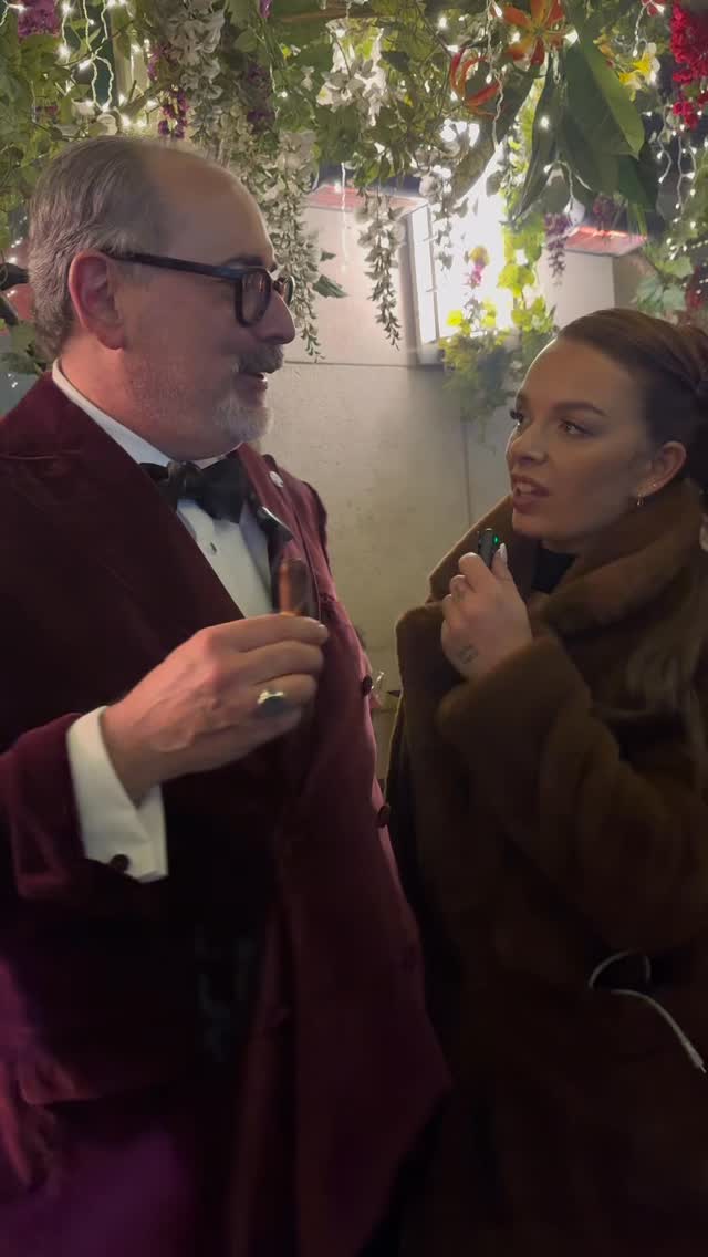 @torcally catching up with the winner of Cigar communicator of the year 2025 on the busy terrace of @boisdale_restaurants … the one and only @sigcigar 😎
This year Sig has released his newest book - Cigars: A Biography. Written by Sig and photographed by @ianspanier this book travels the world of cigars in the most fascinating way.
If you haven’t got your copy of the book yet what are you doing! Go and get one 📖
#cigarbook #cigar #cigars #botl #sotl #cigarlife #cigaraficionado #cigarsnob #nowsmoking #cigarsociety #cigaroftheday #smoke #stogie #cigarphotography #newworldcigars #cigarstagram #cigarboss #cigarworld