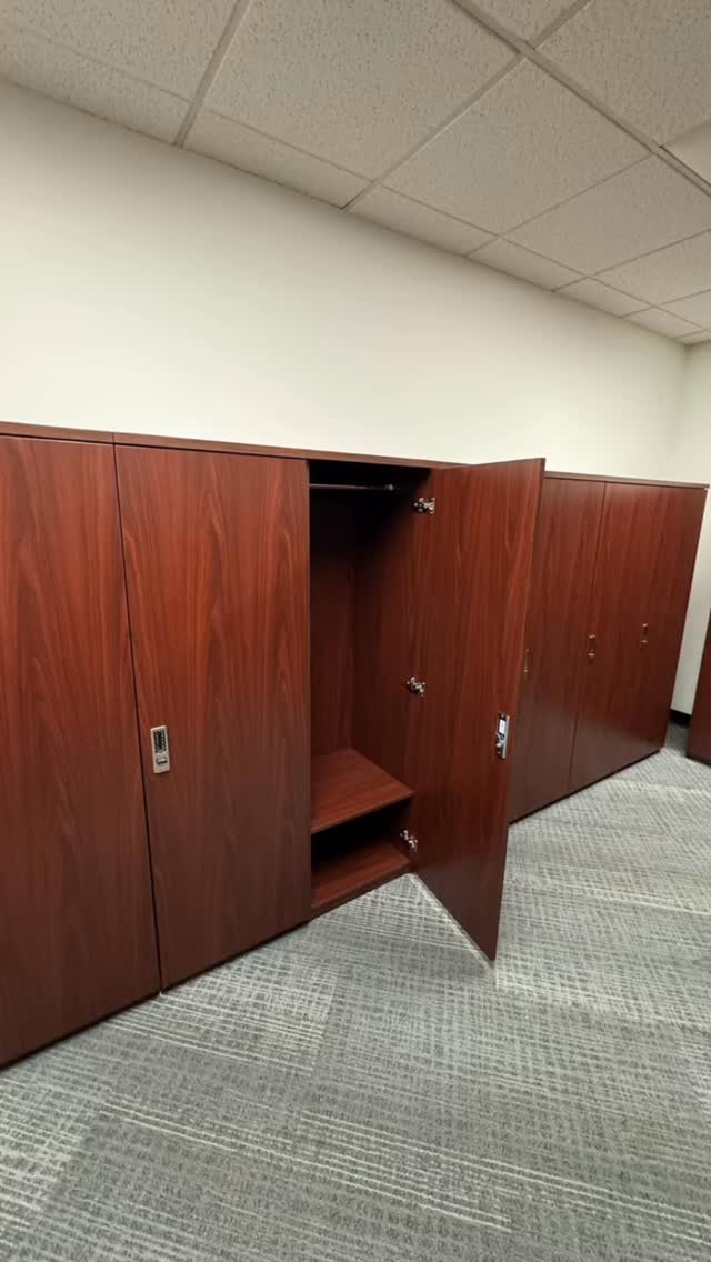 Outfitting heroes with American-made quality! 🇺🇸 Custom Maverick lockers installed for CalFire’s station. Durable, secure, and built right here. @maverickdesk
#MaverickFurniture #CalFire #AmericanMade #OfficeFurniture #LockerInstallation