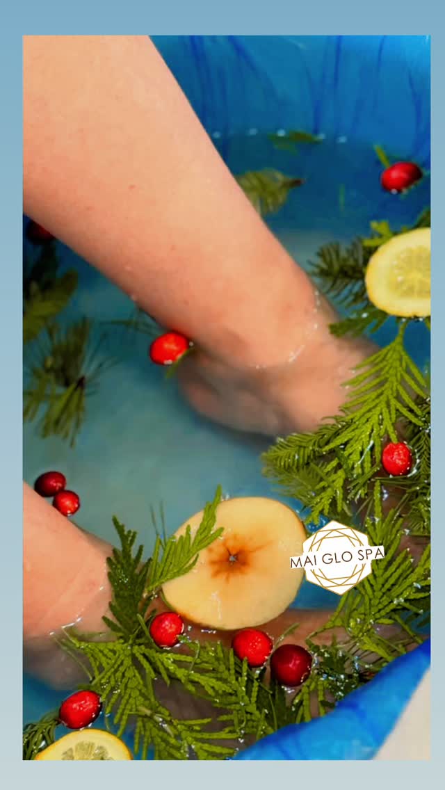 Holly Berry Bliss Manicure and Pedicure – Holiday Edition at Mai Glo Spa ✨
Step into the season of comfort + joy with our signature Holly Berry Pedicure 🎄❤️
Infused with fresh cranberries, citrus slices, apple, and evergreen botanicals — this festive soak is designed to refresh tired feet, boost circulation, and bring you full holiday bliss.
Treat yourself to a moment of warmth, glow, and self-care during the busiest time of year.
Your feet deserve a little holiday magic too. ❄️🫶
✨ Now booking for the holiday season! @maiglospa
#MaiGloSpa #HolidayPedicure #HollyBerryPedicure #SpaSeason #FestiveGlow #AlexandriaVA #WinterWellness