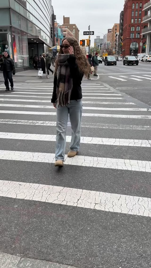 This New Yorkers fav store!
Come Visit Us!💖
📍637 Broadway
⏰Open Mon-Sat 11-7
Sun 11-6
CHARM BARS/PERMANENT CLOSE 30 MIN EARLY
@caitlynsanderss
#workingretail #streetinterview #newyorkthingstodo