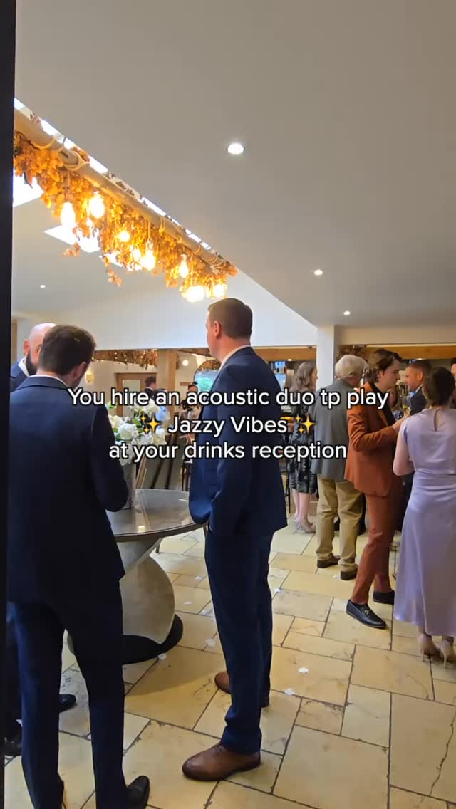 Because L.O.V.E is always a crowd pleaser, even if youโre here for the alternative vibes too x
๐ @mythebarnweddings @erinmclarke4
#weddingsinger #coventryweddings #nottinghamweddings #acousticduo #ukweddings