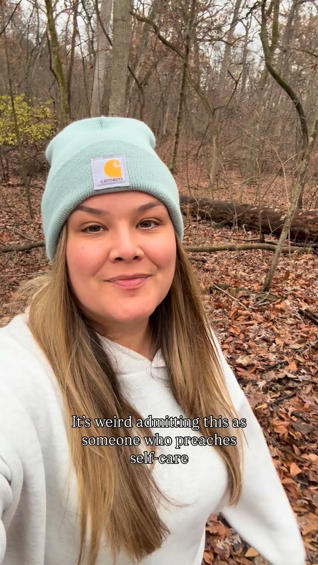 As someone who spend a lot of time supporting others, I’ve been a little lost with my own routines lately.
I’ve been really caught up in juggling my retreat business, coaching clients, hospitality consulting clients, traveling, and just trying to stay afloat.
I know so many women can relate — and honestly this is how my whole business started — from a place of pushing too hard, burning out and needing a real break.
So today I’m committing to 30 days of reset BEFORE the New Year.
I always tell the women on my retreats:
you can’t pour into the life you love if you’re running on fumes.
So this month, I’m taking my own advice.
More intention with my food.
More structure in my work.
More mindful moments.
More things that actually support my energy instead of drain it.
Not a “new me” season — just a “come home to myself” season.
I want to enter January feeling grounded and steady, especially with Sunwoven right around the corner.
Showing up for you requires showing up for myself first — and that feels like a gift, not a chore.
If you’re craving a reset too, you’re not alone. December doesn’t have to feel chaotic — we get to choose how we move through it. Care to join me? 🤍