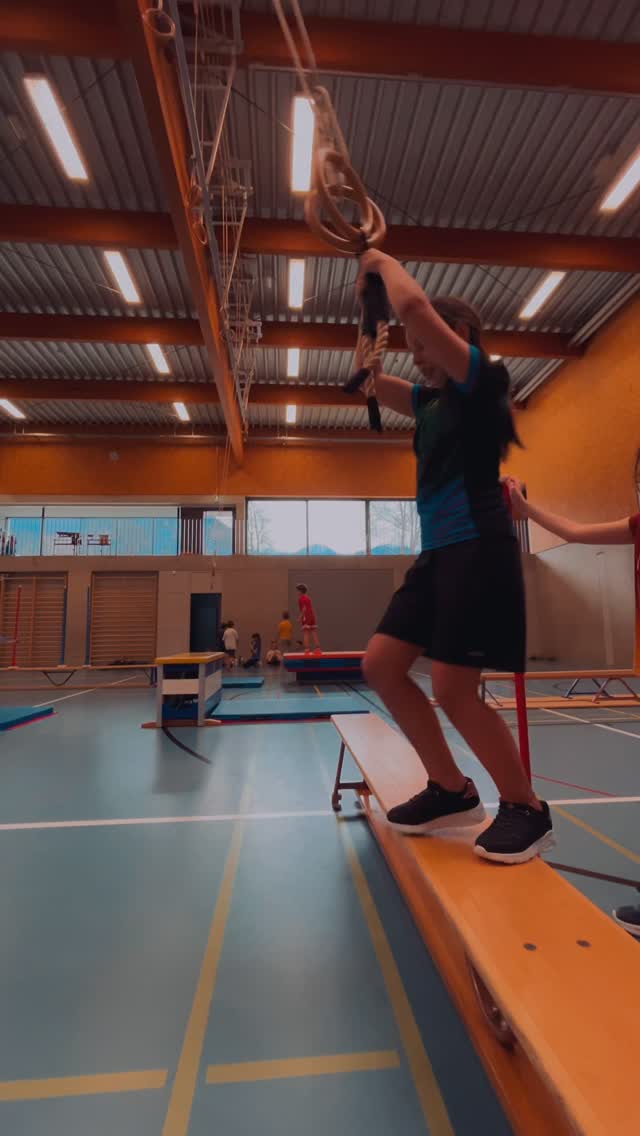 🏋️♀️ La forza di volontà porta al progresso #girlpower #parkourgirl #parkour #scuolaparkour