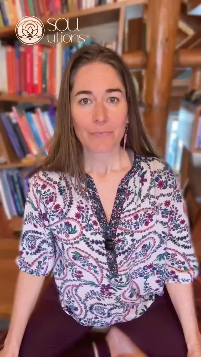 A moment to breathe.
A moment to release.
A moment to let go of everything you were never meant to carry.
With your inhale, say: 🅻🅴🆃.
With your exhale, whisper: 🅶🅾.
Let go of the tension.
Let go of the expectation.
Let go of the weight on your heart.
This breath is your reset button.
Use it anytime you need to come back to yourself.
💫Access the entire Peaceful Presence 21-Day Challenge inside SOULutions App. Link in bio.
#letgo #breathworkpractice #sootheyoursoul #peacefulpresence #mindyarbuckle #soulutionsapp #holidaystressrelief #mantrapractice #mindfulliving