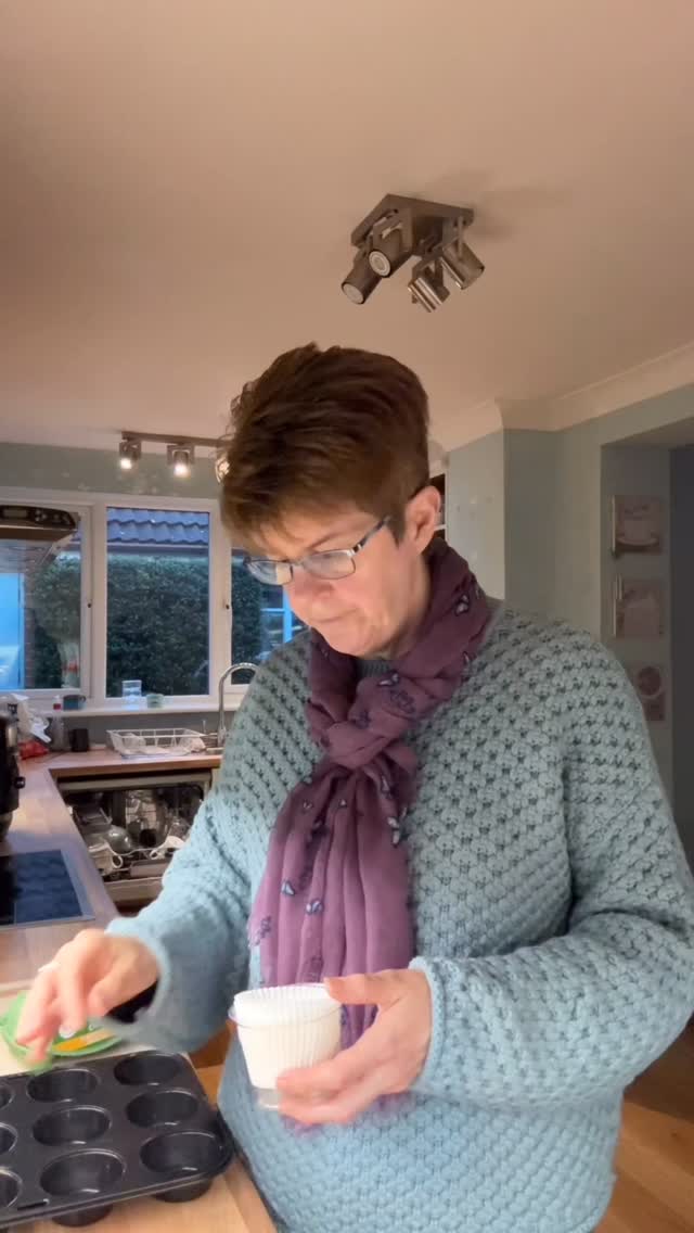 ✨ Hypnotherapy allows us to access the subconscious mind where these traumatic memories live. We can gently process what happened, update old beliefs that no longer serve you and help your nervous system recognise that you’re safe now.
❤️ I want you to know that you don’t have to carry the weight of what others did or said. You deserve to feel at peace in your own skin, to trust yourself and to build relationships that feel both safe and authentic.
💭 If this resonates on any level, please reach out. Healing is possible and you definitely don’t have to do it alone. Sara
#trauma #recovery #hypnotherapy