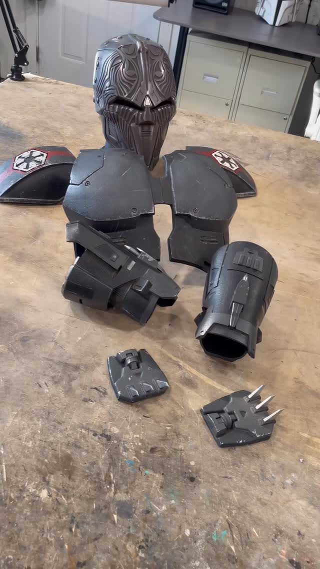 Finished a set of hand plates for my Sith “Relic” armor build. You can see the creation process outlined in this 40 second-long reel.
This particular armor set is a pet project that I’ve been working on for some time; I have no road map or timeline for where it’s going, but I’m liking how it’s turning out so far!
For the base, I used vacuum-formed test pieces done in 0.06” ABS that had some dimples from overheating; I 3D printed the knuckles, cast the centre greeblie from Model-Pro Black resin, and claws from Flex-It 70 rubber by @specialtyresins . I used Alumaluster by @imperialsurface for the chrome layer under the paint job, and sealed it with 2K clearcoat to give the appearance of metal to match the rest of the armor, which is made of cold-cast resin (infused with aluminum powder).
More to come in this build. Thanks for watching!
#mynocksden
#sitharmor
#swtor
#starwarscosplay
#propmaking