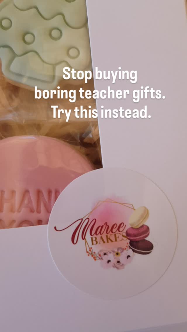 Say thank you to your child's teacher with something sweet, thoughtful and ready to gift. Maree Bakes signature vanilla cookies are as delicious as they are beautiful. Presented in a gift box with ribbon and gift tag gifting has never been easier. Make your teacher's day without any of the hassel. Order now ready for the last week of school!
#mareebakes #cookiesperth #teachergiftidea #ellenbrookfood #swanvalleyfood #christmasgifts #swanvalley