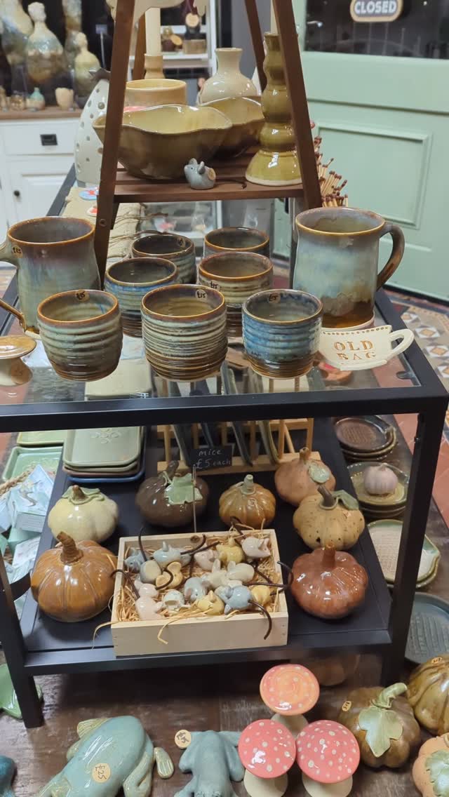 Little snippets of what's inside at Fancy Frog Pottery on Dean road, Scarborough opposite the cemetery.
Everything is handmade onsite.
The little shop space doesn't open often so if I'm closed and you would like to view the pottery, you are very welcome to message me (Louisa) for a visit. I'll happily open up to let you browse at a mutually convenient time.
#handmadepottery #scarboroughuk #potteryscarboroughuk #fancyfrogpottery #handmadepottery #northyorkshire #scarboroughpottery #shoplocal #artisanmade #shemade #claylife #clay #shopsmall #shophandmade