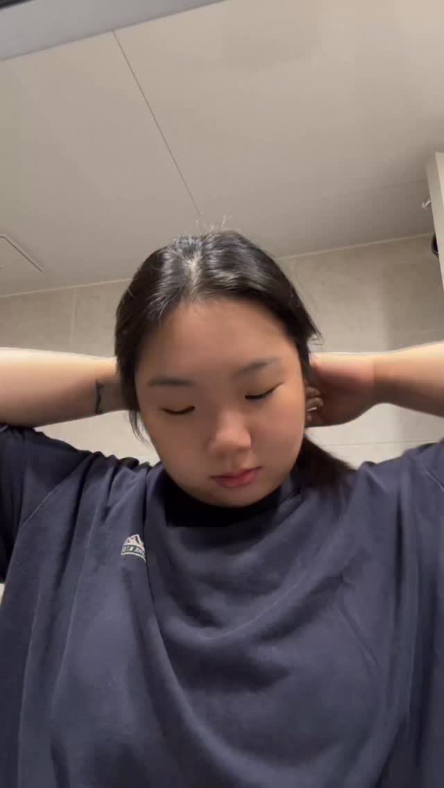 #제품제공 @boksoondoga
Winding down with
막걸리 & a mask pack before sleep.
Quiet nights, simple routines.
#막걸리 #복순도가 #복순도가화장품 @boksoondoga