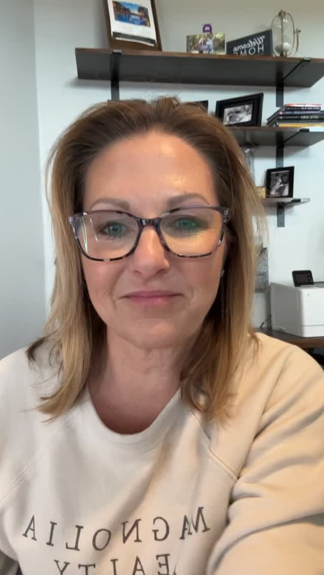 šØ BIG Buyer News šØ
Mortgage rates just dropped 0.22% this morning, falling below 6% for the first time since September 2022.
If youāve been sitting on the fence waiting for the right moment⦠this could be it.
Lower rates = more buying power š°
š Talk to your lender or DM me today before this window closes.
#MortgageRates #BuyerAlert #HomeBuying #InterestRates #RealEstateUpdate DFWRealEstate NorthFortWorth BuyNow HousingMarket MagnoliaRealty