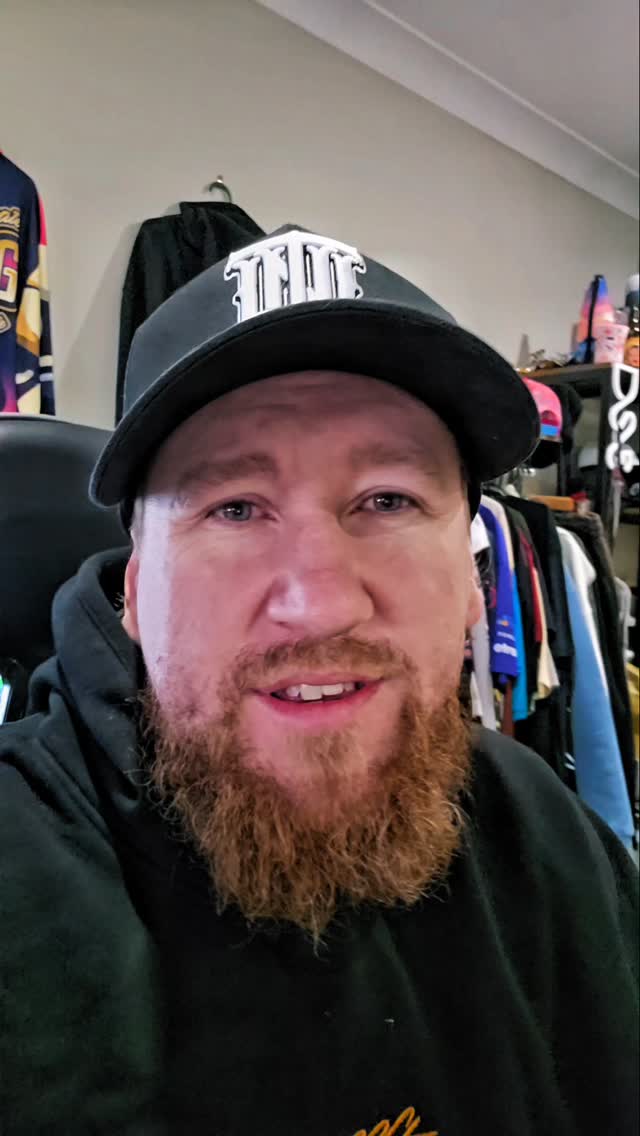 From let down to level up 💪
Jess from Ellards originally reached out to a “professional” footy shorts supplier… but the end result was far from impressive. 😬
So she hit us up at DSS to make things right, and we delivered some absolutely next-level custom footy shorts for the @ELLARDS crew just in time for Chrissy pressies 🎄🔥
✔ Full custom design
✔ Detailed mockups for approval
✔ Quality finish delivered to the door
✔ Team looking mint for summer
When the first attempt doesn’t cut it, we’ve got your back.
Our only limitation is your imagination.
#CustomMerch #FootyShorts #TeamGear #DesignSourceSupply #DSS #CustomApparel #AussieMadeVibes #Ellards #LevelUpYourMerch