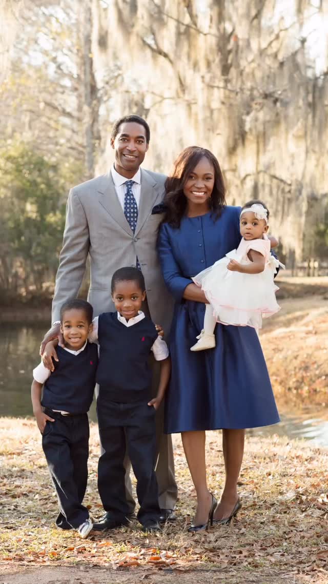 For nearly 10 years, this family has stepped in front of my camera —
A decade of laughter, milestones, and memories I’ll always treasure documenting
#houstonfamilyphotographer #dfwfamilyphotographer