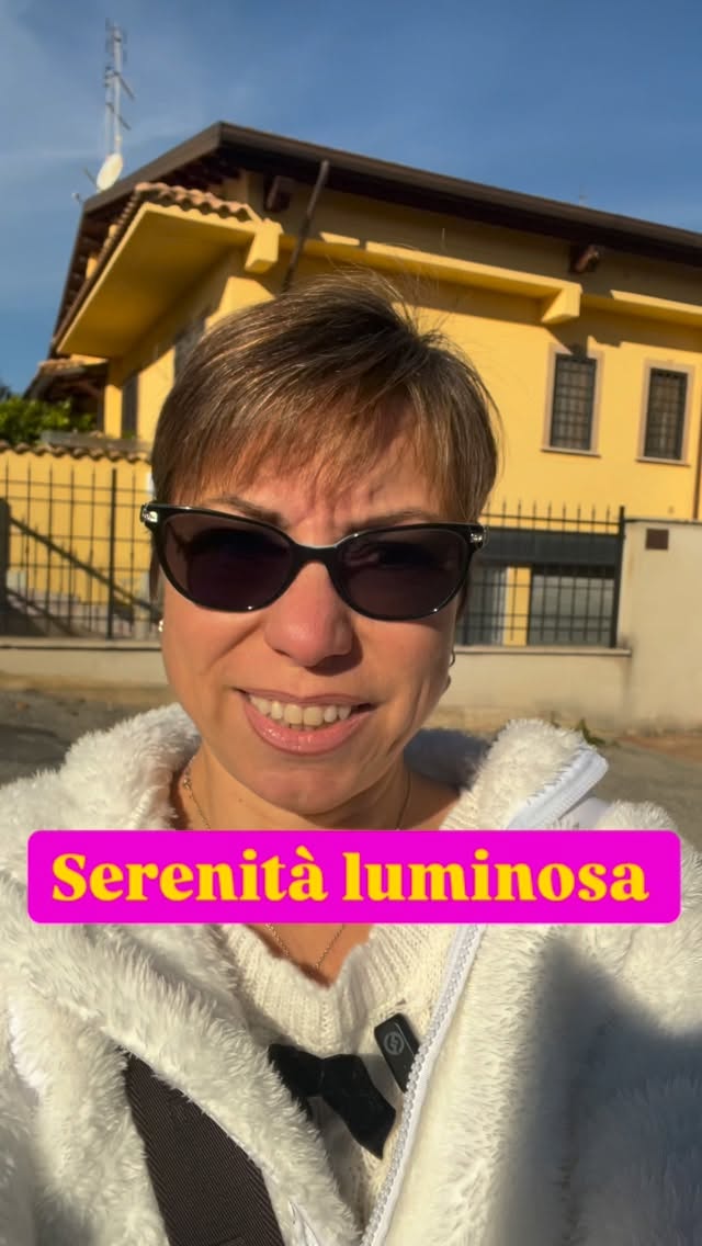 Il sole torna sempre, anche quando sembra sparito. ☀️
E così succede anche dentro di noi: la serenità a volte si nasconde, ma non scompare mai. 🌿
💛 Nel link in bio trovi i miei percorsi di yoga e coaching per ritrovare calma e luce, anche nei giorni più grigi.
#felicitàconsapevole #mindfulnessitalia #benessereolistico #yogaitalia #armoniainteriore #yogalifestyle #pausaconsapevole