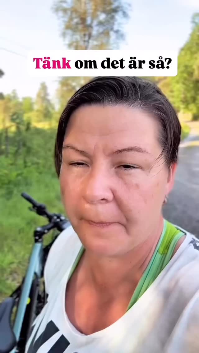 En påminnelse från i somras. ☀️
Vi är andliga varelser i fysiska kroppar – och ibland glömmer vi det, för världen drar oss upp i huvudet. 🧠
Andlighet är
Andlighet:
Är en inre upplevelse av mening, närvaro, connection med något större än jaget – det kan vara livet, själen, naturen, Gud, universum.
Spiritualism:
En specifik tro eller rörelse som fokuserar på kontakt med andevärlden, ofta genom medier och seanser.
En del använder sig av båda men vi alla är andliga varelser.
✋ All spiritualism är andlig
Men all andlighet är inte spiritualism
Dela gärna din tanke 💭
Tack för att du är du.❤️🤝
#tanke#story#medvetenhet