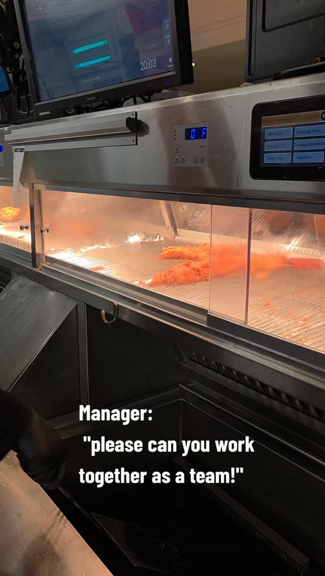 Real.
#teamworkmakesthedreamwork
#team #fishandchips #glastonbury
#knightsfishandchips