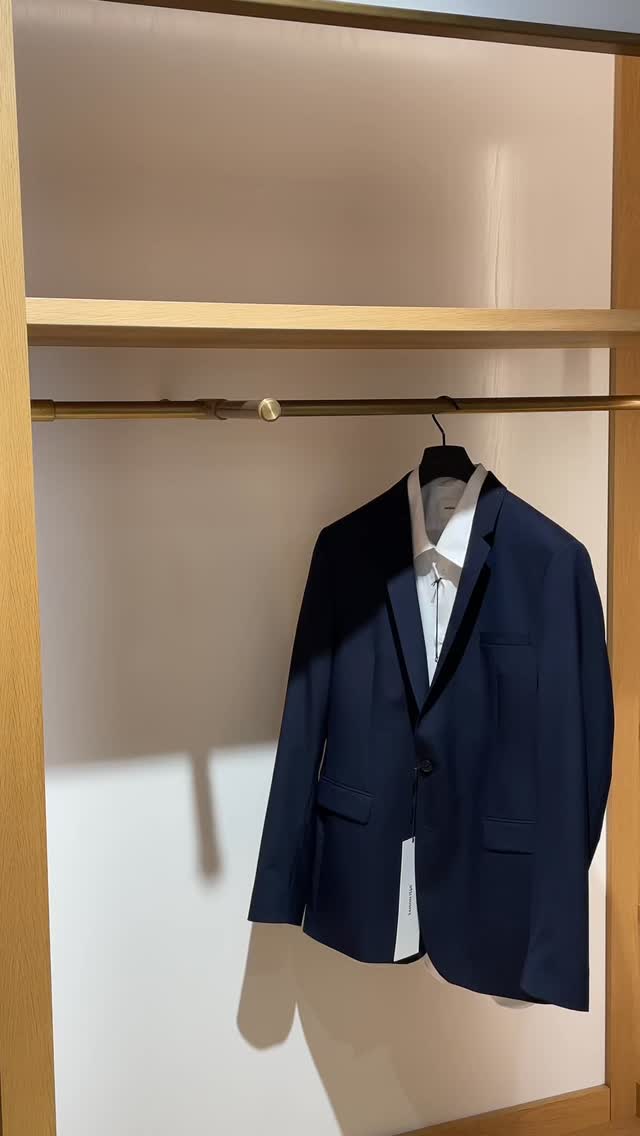 Découvrez nos tenues de fête pour toute la famille, pour briller cette fin d’année ✨
Mode homme, femme et enfant.
#printemps #printempstours #tours #toursmaville #toursetmoi #villedetours #tenuedefête