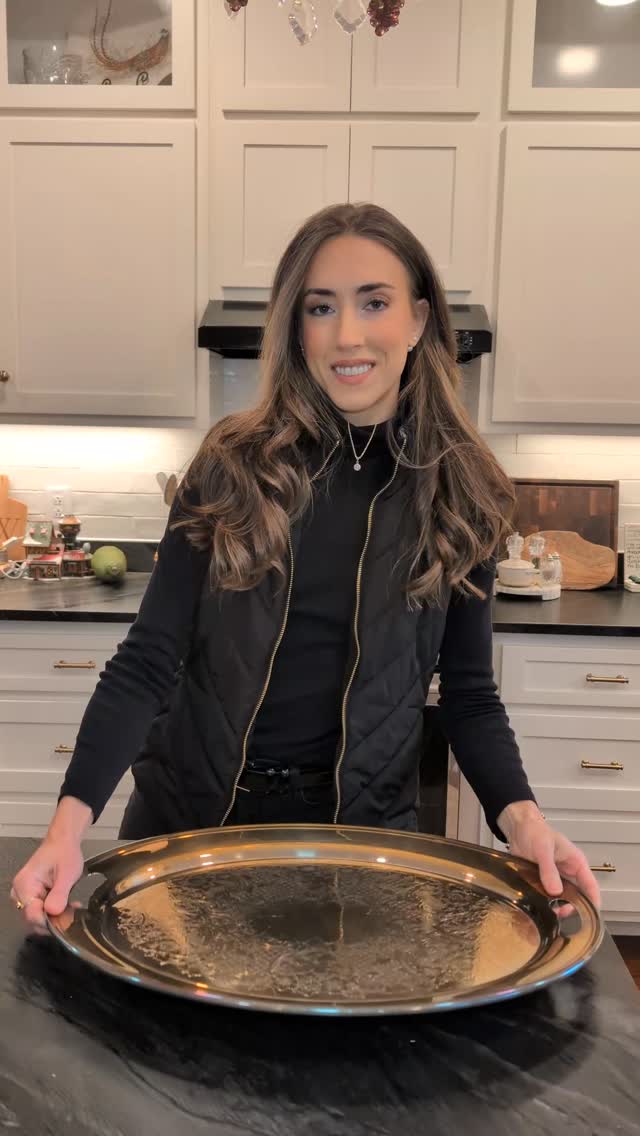 It's time to polish my silver for the Christmas season! I only trust #wrightssilvercream with my silver. I use the sponge that comes in it, and I don't rinse it out until the end. After giving the silver a thourough once over, I rinse, towel dry (air dry is fine), and give it a good final polish with a microfiber cloth to hit any missed spots and give it extra shine. I'm not too precious with polishing the details, but if you want to really get in there, use an extra soft toothbrush.
Microfiber cloths are great to use to slow down tarnishing in between polishes!
Happy hosting!