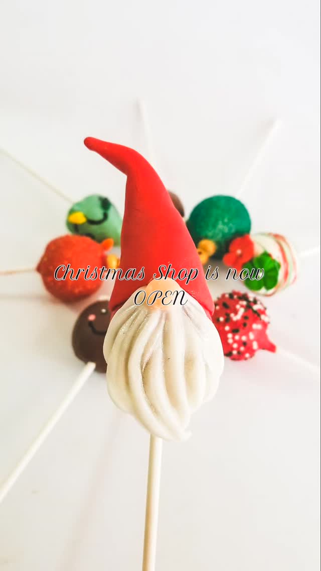 Time to get shopping. We have everything you need for your Christmas sweetness.Quantities are limited so don't miss out.
.
Store will close December 9 or when slots are filled, so order today. Link in our bio
.
.
#cookies#cookielady#christmascookies #christmastree#christmasdessert