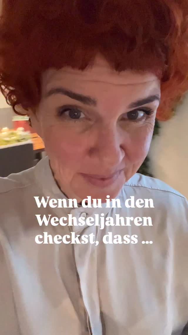 ✨Gesunde, darmfreundliche Ernährung ist essenziell in den Wechseljahren.
Klingt manchmal unmachbar. Dabei ist es so easy. Die großartigen Mädels von @epifood zeigen das her.
Ich finde den Content weltklasse! Darum wollt ich euch das heute mal vorstellen #womensupportingwomen
👉 Wo holst du dir Inspiration für eine gesunde Ernährung?
Schreib‘s in die Kommentare und speichere den Beitrag, um eine Vielfalt an Möglichkeiten zu haben.
✨ Glückliche Wechseljahre sind kein Mythos – sie sind (m)eine Mission.
#glitzernstattschwitzen #wechseljahr
