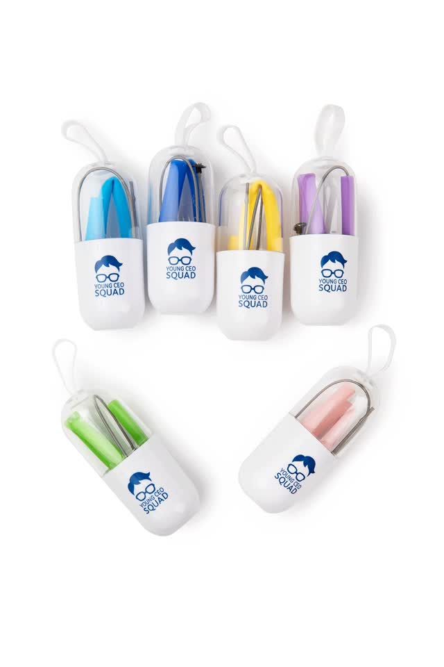 Encourage your child to think outside the box and become a young entrepreneur with Young CEO Squad's Kid Business Start-Up Kits. These kits give kids a hands-on experience in business and help build their confidence at the same time.
#youngentrepreneur #kidboss #kidsinbusiness #kidbiz #entrepreneurship #kidbusiness #STEM #businessforkids #financialliteracy #teachingentrepreneurship