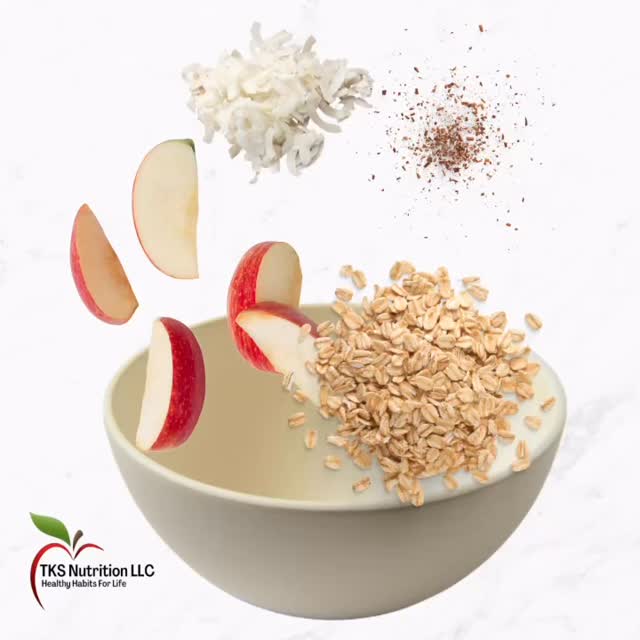 If breakfast tasted like dessert… would you hit snooze or wjump out of bed faster? 😉
These Apple Cinnamon Overnight ‘Apple Pie’ Oats are one of my go-to meal-prep favorites—simple, cozy, nourishing, and SO good! 🍎🥧
Swipe 👉 for the full recipe + easy meal-prep steps.
Let me know if this is going on your breakfast menu!!
#healthybreakfast #mealprep #easyrecipes #overnightoats #nourishingfood #tksnutritionllc #healthyhabitsforlife #simpleeats #breakfastideas #nutritiontips #wholefoods