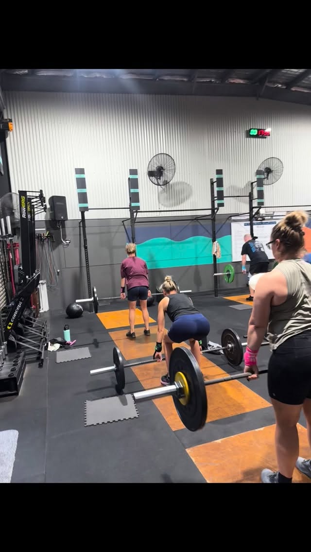 🏋🏽🏋🏼♀️🏋🏿♂️