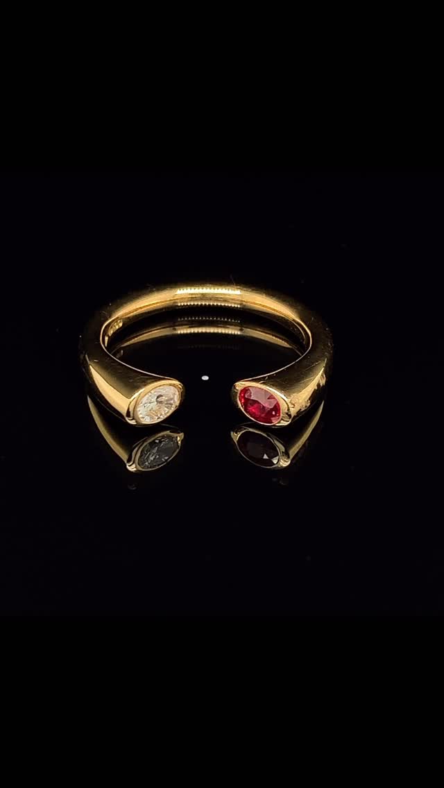 #glasgowjeweller #mundieandson #glasgow #diamonds #christmaspresents #yellowgoldring #ruby