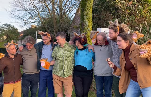 Nieuwe baby- girafjes geboren na een super waardevolle 4 daagse basistraining #verbindendecommunicatie #nonviolentcommunication in bewustzijnscentrum shamballa. Deinze :)