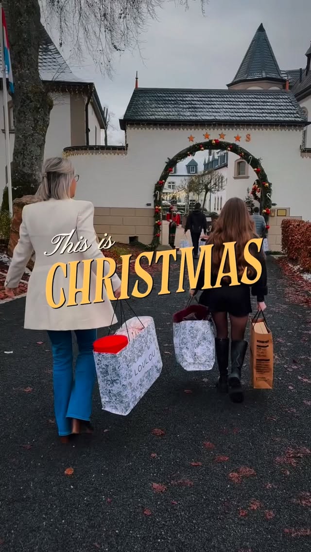 Un Noël avec LOULOU au Château d’Urspelt ! 🥹🎄❤️🎁
Découvrez notre collection festive dans le plus beau des lieux ! 🏰🇱🇺✨
#LOULOU #loulouluxembourg #premiumbrands #partycollection #premiumcollection #partydress #christmastime #brandstyling #styleinspiration #fashionpost #castle #luxembourg