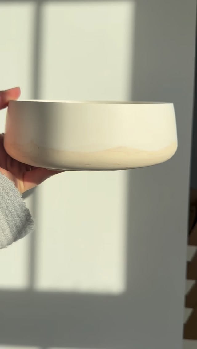 My first piece that made me fall in love with making!
So pleased with how beautifully this piece came out. A soft natural base with a deeper pigment wrapped around the base.
Each bowl pours differently, so every single one has its own character and pattern. Thatās the magic of Jesmonite - no two are ever the same.
Canāt wait to bring these along to the Melton Stockyard Christmas Market this Saturday!
If youād like a custom colour, just drop me a message š¤
#handmade #smallbusiness