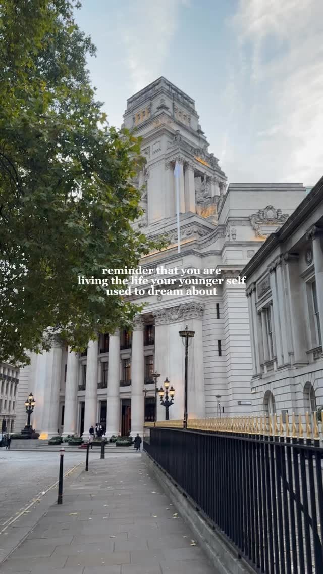 just a little Saturday reminder.
we always want more and more and more and this becomes unhealthy at some point. yes we should strive for more but also often look around to see how far we have come already.
stop, look around and see what you have. see that you are where your younger self used to dream about. i am sure this is at least partially true.
reflection and gratitude is really important for our health and hormones, as it takes you out of this “constant rushing”.
just look around for a second 🩷