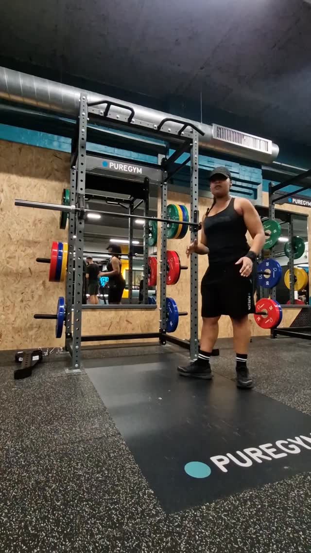 LEARN TO SQUAT 🔊 SOUND ON
How to video on not only how to SQUAT but also;
🔥 Warm up routine for squats
⚙️ How to adjust wrack height
🙌🏾How to find correct hand placement for you
💪🏽 How to build a better squat
🤔Want to find out more?
‼️BOOK A FREE CONSULTATION‼️
CLICK LINK IN BIO 🔗
⚫️BLACK FRIDAY OFFERS⚫️
INCLUDING;
🤑 50% OFF FIRST MONTH*
💸BUY ONE GET ONE FREE 1-1 60MINS PT SESSION *
*Terms and conditions apply. DM or book consultation for more info.
#vitalconditioning #personaltraining #london
#wstc #squat