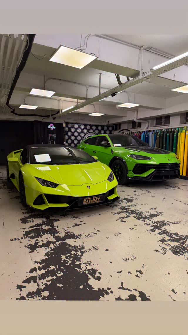 Zwei Charaktere, eine DNA: Power, Präzision und pures italienisches Temperament
#carwrap #enjoyfahrzeugfolierung #lamborghini