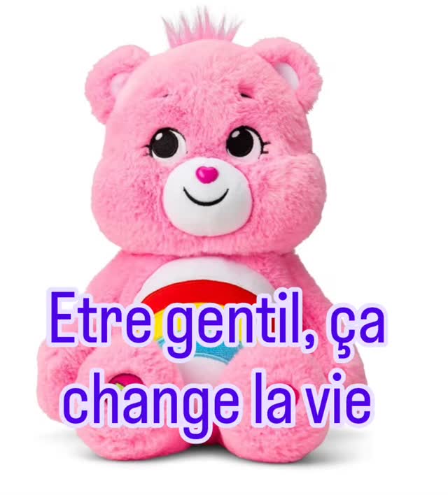 Si nous arretions de valoriser les dominants, les violents, les persecuteurs,les coleriques, les inquisiteurs, si nous arretions de nous nourrir de ce qui fait mal, de ce qui blesse, de ce qui agresse, de ce qui empoisonne, de ce qui rend triste et de ce qui rend confus, si nous commencions juste par prendre quelques minutes pour nous regarder avec empathie, bienveillance et amour, si nous commencions par nous m'aime? Etre gentil avec soi, etre gentil avec les autres, ette gentil tout simplement, ce n' est pas une preuve de naiveté, c' est une preuve de COURAGE.❤️❤️❤️❤️#transformation #coaching #changerdevie #eveildeconscience #liberté