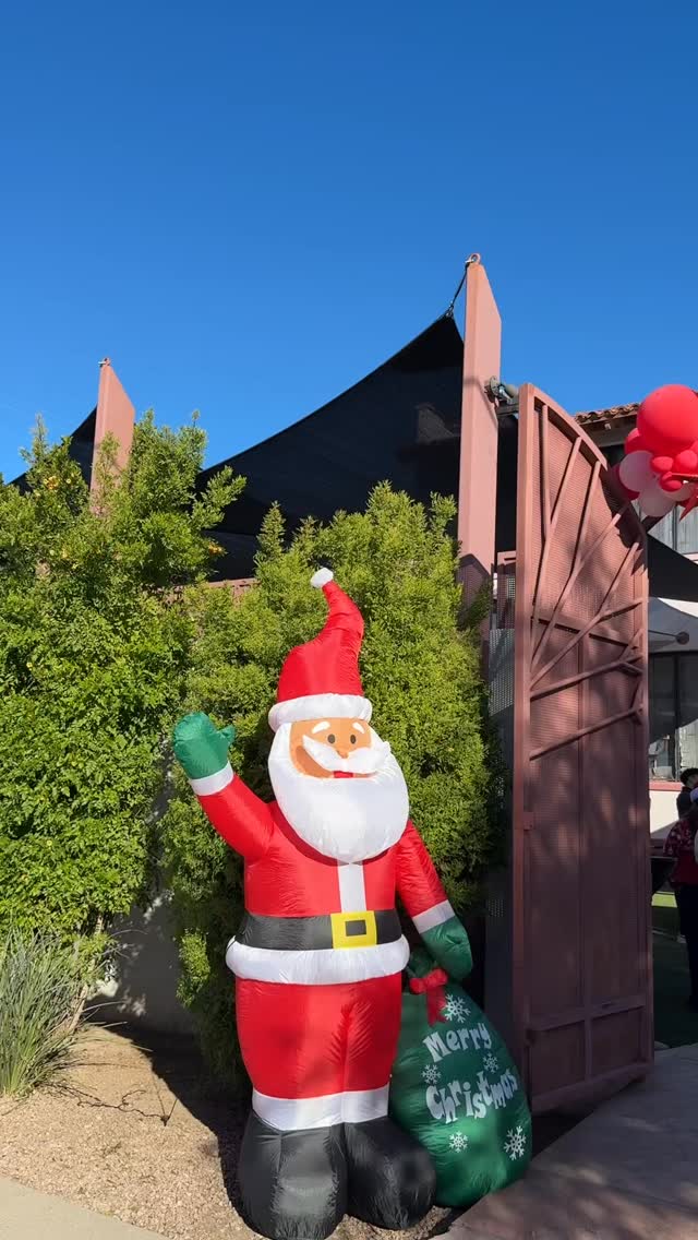 2025 Lapan Christmas Toy Drive! This wouldn’t have been possible without @vipmortgage_tucson 🧡 Thank you so much for making another Christmas unforgettable for our Lapan Students💛 Another special thanks to @asu.softballl for being amazing Santa’s helpers & making everything come together for a magical, fun & bright Christmas celebration! 🎄🎅🏻❄️