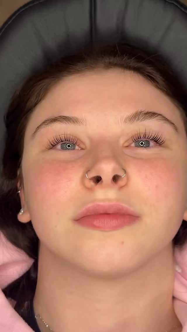 Korean Lash Lift loversโฆ You asked & we deliveredโฆ๐ฒโจ
NOW offering service bundles of 3, 5 & 10, helping you maintain your self-care all year long.๐งโโ๏ธ โจAnd YES, the bigger the bundle, the lower the price per session.
Laval Location๐.
โจAll bookings can be made through the online platform linked in our bio, or feel free to send a DM if you prefer.
Deposit required for all new bookings.
#koreanlashliftlaval #lashliftlaval #lashbundles #lavalbeauty #lavalfab #esthetiquelaval #lashstudioquebec #lashandbrowartistry #montreallashlift