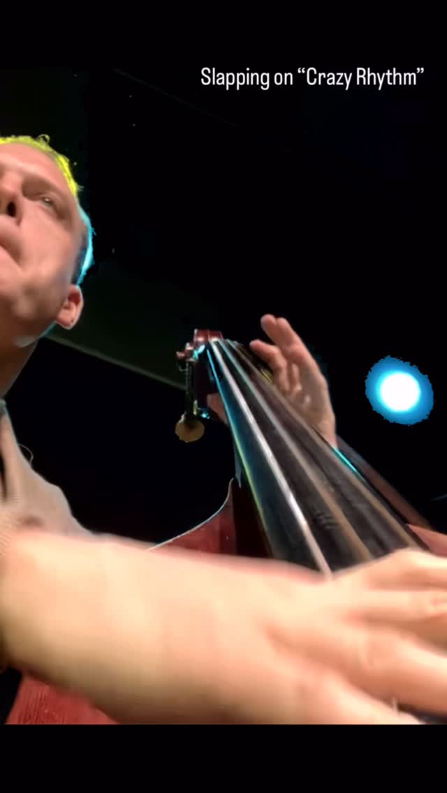 Slapping on “Crazy Rhythm” last January with @thebigfivejazzberlin
#slapdoublebass #swing #hotjazz #doublebass #1930s #vintagefashion, #slapbass #stringbass #gutstringbass #oldtimes #vintage #30sfashion #music #bass #jazz #jazzmusic #thebigfivejazzberlin #music #dance #rhythm