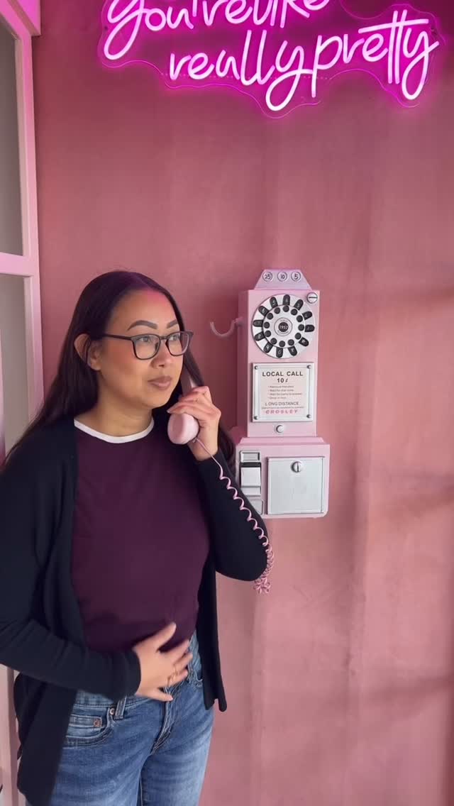 Clients be like: ‘I thought that was NEXT Tuesday.’ (It’s Thursday) 🤣
We still love you all 💕
#PhillyLashes #LashTech #LashHumor
#PhillyTok #LashTok #FunnyReels
#SalonHumor #ClientMoments #FYP
#ViralReels #ViralVideo #BeautyTok