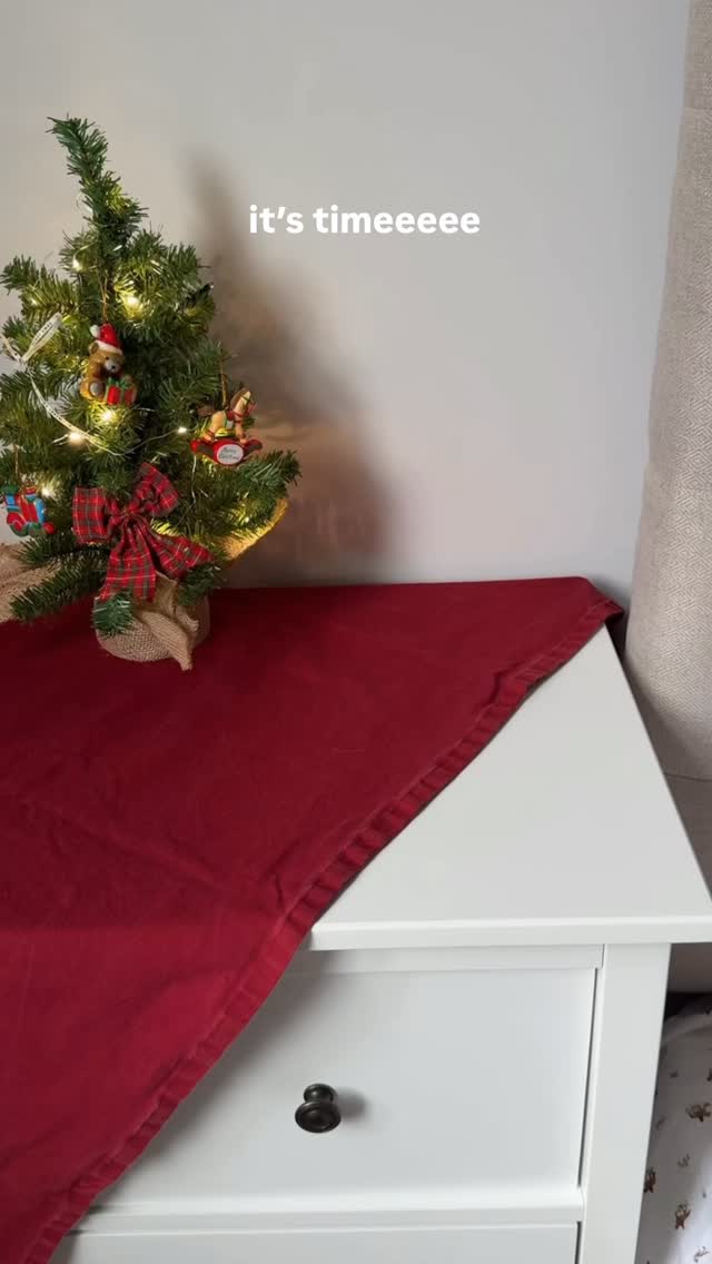 It’s timeeeee 🎀🎄❤️☕️ #literallyjustgirls #girlypop #happyholidays #pinterestaesthetic #softgirlera #holidayhome #girltime #christmas #reelsexplore #forthegirls