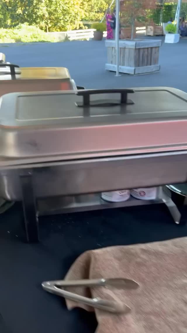 Get @reshare_app • @verdecocina Planning a holiday event? Let Verde Cocina take care of the food! 🎄✨ From company parties to family gatherings, we offer fresh, seasonal catering options for every celebration. Reach out to our catering coordinator, Elena, to learn more!
Email us at catering@verdecocinamarket.com to begin your inquiry/click the link in bio.
#verdecocina #portlandrestaurants #hillsdale #pearldistrict #verdecocinarestaurants #pdxeats #pdxfood #pdxfoodies #pdxnow #pdxfall #pdxmexicanfood #pdxmexicanrestaurants #pdxvegan #pdxpaleo #pdxcatering #holidaycatering