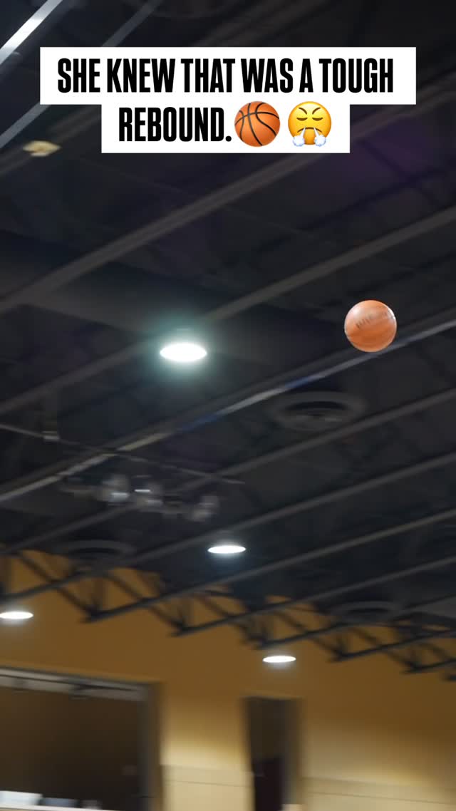 I Know a Tough Rebound when I see one !!!! 😤
🏀: @eddiesparks05
#skillsnharmony
#skillsnharmonybasketball
#skillsnharmonytraining
#skillsandharmony
