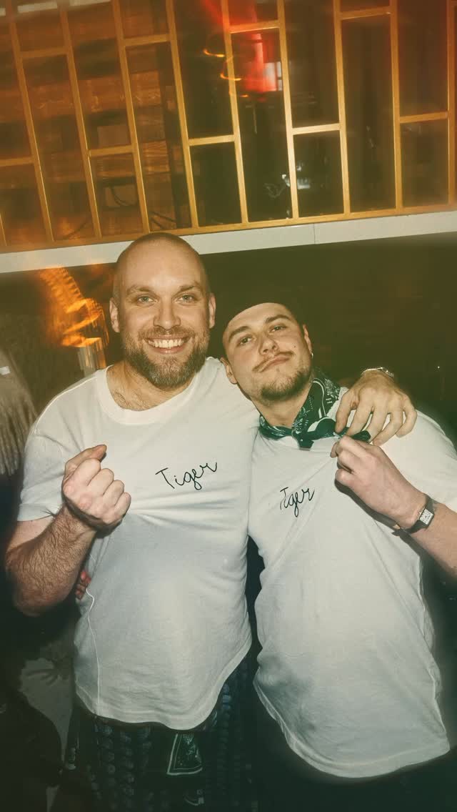 10 ans du Tiger.
C’était fou. Merci ✨
🎥 @aron_farkas_photo