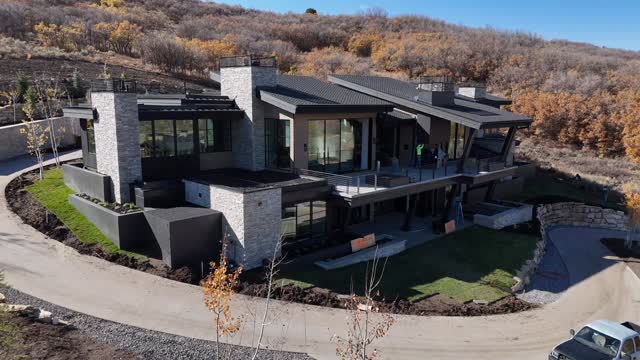 Built for those who know quality.