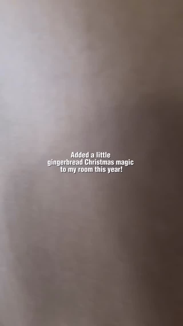 Been in a crafting mood lately, so I made this corner of my room a cute little gingerbread vibe!!