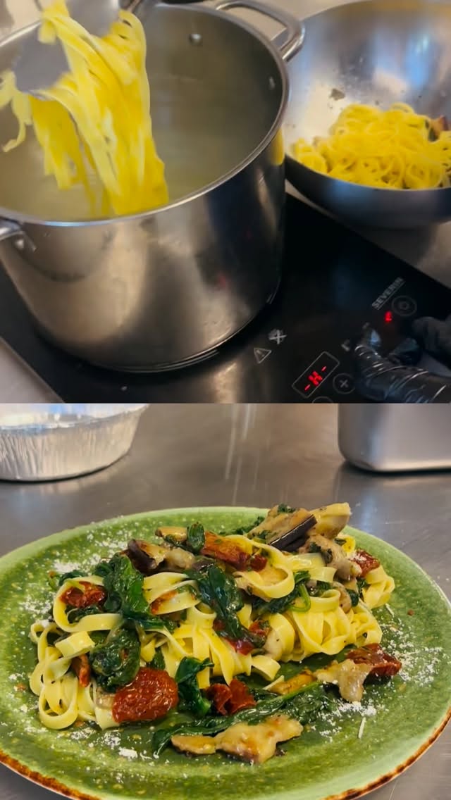 Every dish tells a story.
Handmade Italian food, prepared with passion — a sentimento. 🍷🍝
#ASentimento #ItalianFoodLovers #HandmadePasta #ItalianFlavors #FoodWithLove #TraditionalItalian #AuthenticTaste #CulinaryPassion #EatItalian