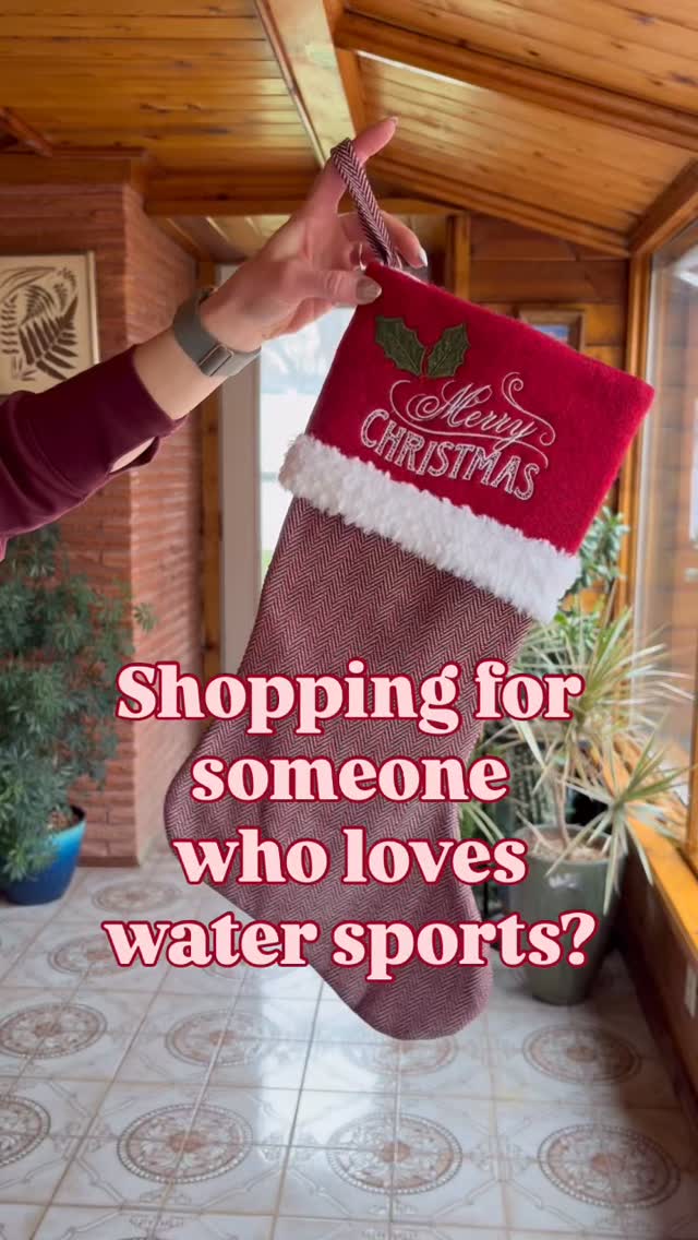 The kind of stocking stuffer that doesn’t end up forgotten in a drawer. These lil suckers are made to get out on some water.
#kayakadventures #supadventure #drinkholder #kayaklife @orukayak